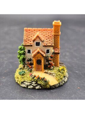 The Leonardo Collection Miniature Cottage Figurine With Floral Details VL5026